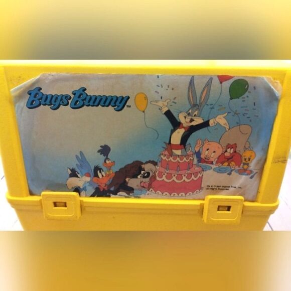 Bugs Bunny & Friends Vintage Lunch Box Warner Brothers Yellow - Picture 2 of 14
